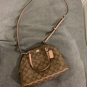 Coach purse !!